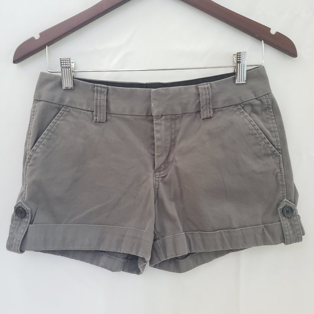 Banana Republic Shorts - Grey - Flat closure - 4P